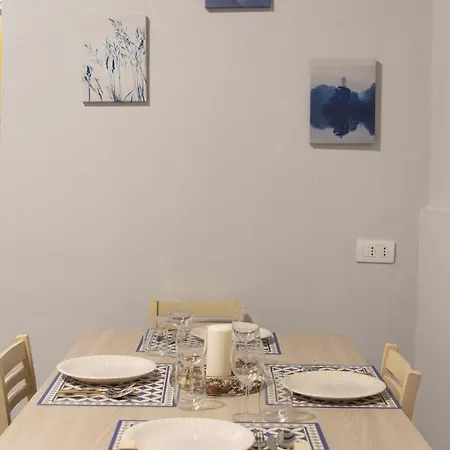 Salotto Mezzocannone Affittacamere